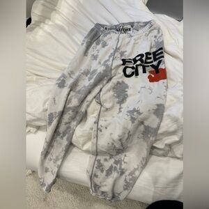 Free city size small sweats